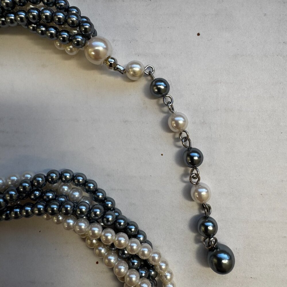 VINTAGE 6 Strand Elegant Twisted Faux Pearl Bead Necklace 18" - Picture 3 of 5
